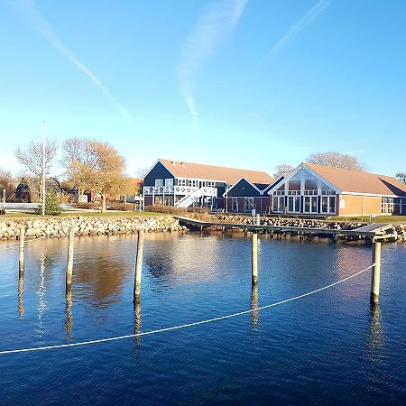 Borre Klintholm Marina Park Cabins المظهر الخارجي الصورة
